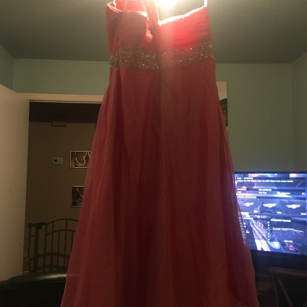 Size 2 Alyssa’s bridal prom dress - Picture 7 of 7